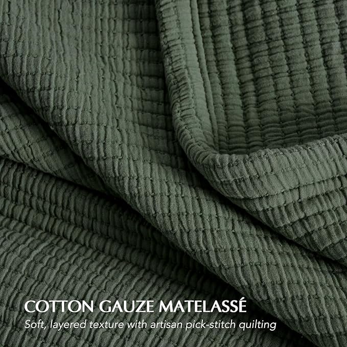 EVERGRACEHOME Cotton Gauze Queen Bedspread, Ultra Soft Prewashed Pick Stitch Matelassé Coverlet, Lightweight Textured Oversized Queen Quilt Bedding Set for All Season, with 2 Shams, Olive Green