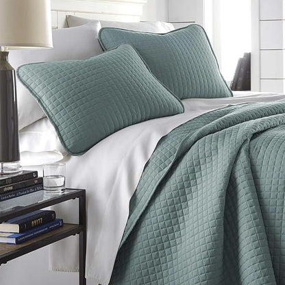 Southshore Fine Living, Inc. Twin Quilt Coverlet Bedding Set, Soft Brushed Microfiber Bedspread, Stain and Pet Hair Resistant Bedding, XL/Twin Blue Quilt Comforter Set with 1 Pillow Sham, Steel Blue