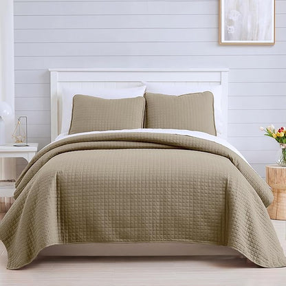 Southshore Fine Living, Inc. Oversized King Quilt Bedding Set, Taupe Quilt California/King Size Bedspread with 2 Matching Pillow Shams, Microfiber Soft & Cozy Bedding Coverlet, Taupe