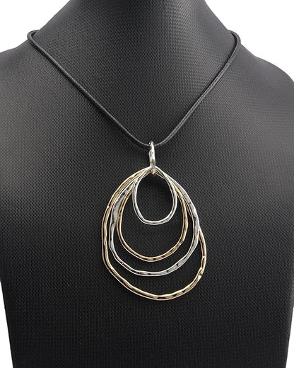 Leather Necklace for Women Boho Choker Necklace Long Cord Leather Pendant Bohemian Neckalce Vintage Alloy Pendant Leather Rope Necklace Wooden Necklaces for Women