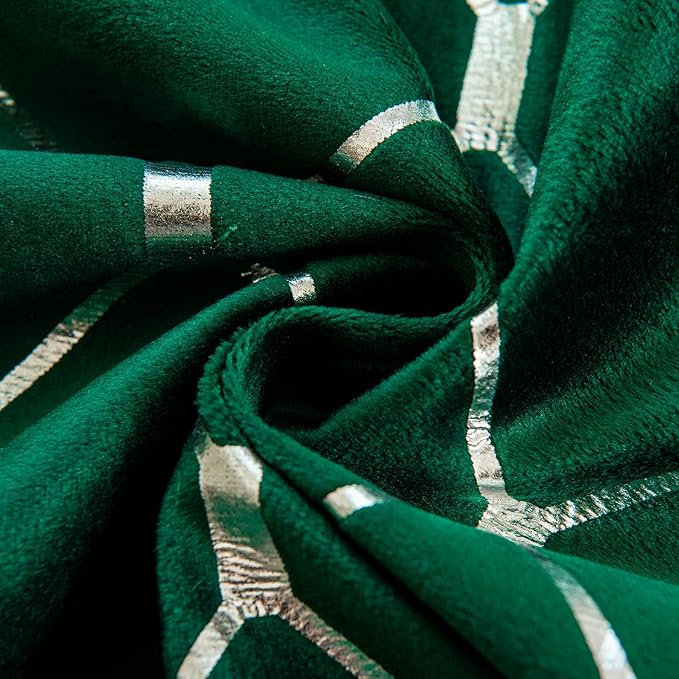 WACOMECO Silver Throw Pillow Covers, Pack of 2 Soft Velvet Decorative Cushion Covers for Couch Sofa Home Decoration, Emerald Green, 18x18 Inch