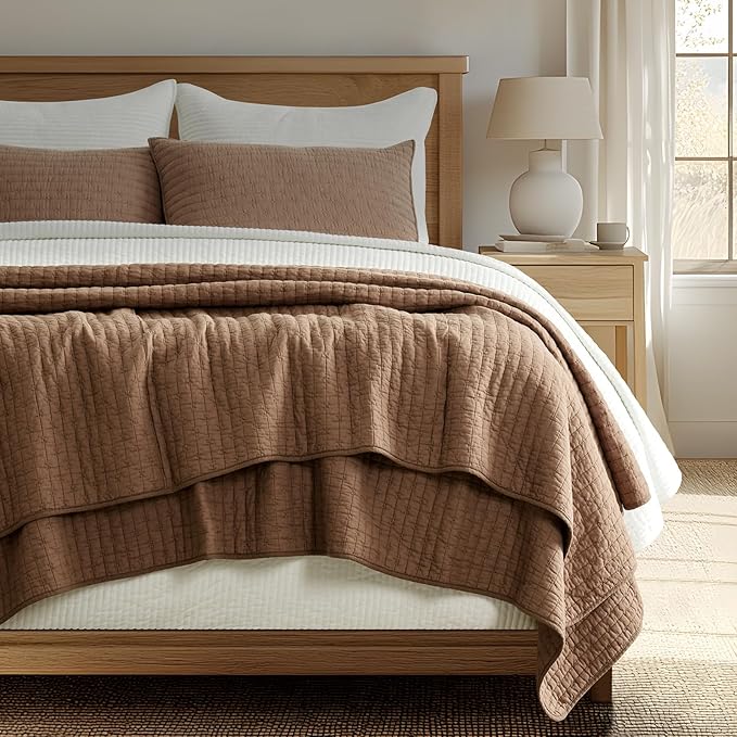 EVERGRACE Cross Stitch Pre-Washed Cotton Quilt Bedding Set Queen Size, Oversized 3 Pieces Lightweight Bedspread Coverlet for All Season, with 2 Matching Shams, Camel Brown, 92"x96"