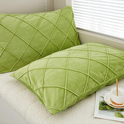 JAUXIO Diamond Pinch Pleated Crystal Velvet Pillowcases 2 Pack Solid Pintuck Throw Cushion Cover for Home Decor Hidden Zipper Closure (Apple Green, Standard)