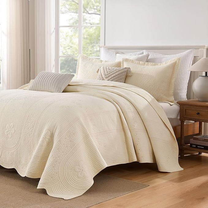 MarCielo 100% Cotton Quilt Set Lightweight Bedspread with Scalloped Edge, Farmhouse Vintage Bedding, All Season Use(Tu Beige,Queen (96"x102"))