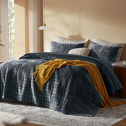 LEAONME Velvet Quilt King Size-98''x106'', Lightweight Navy Blue Velvet Comforter Set with 2 Pillow Shams, Soft Bedspread Coverlet Quilted Bedding Set for All Season