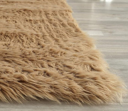 SAFAVIEH Faux Sheep Skin Collection 5' x 8' Camel FSS115E Silken Glam 2.35-inch Thick Area Rug