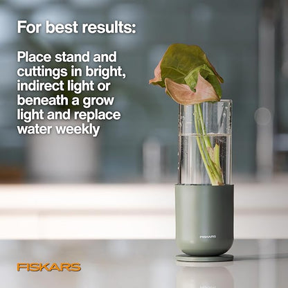 Fiskars Plant Propagation Set, 3 Pieces – Decorative Glass Propagation Vases with Metal Bases for Rooting Plant Cuttings and Hydroponic Displays