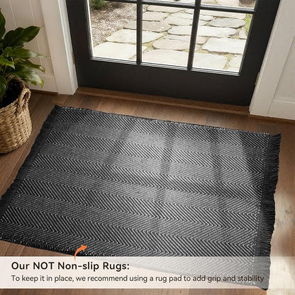 BESTSWEETIE 2x3 Washable Rug Hand-Woven Low Pile Soft Modern Farmhouse Bohemian Decor Reversible Braided Rugs with Tassels Throw Carpet for Living Room Bedroom Entryway Bathroom, Black White