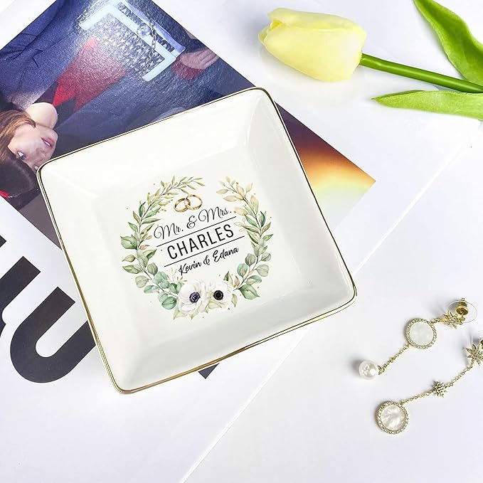 Personalized Couple Jewelry Dish Wedding Gifts for Newlyweds, Custom Mr and Mrs Ring Tray, Engagement Ceramic Ring Holder, Bridal Shower Trinket Plate, Romantic Gift for Husband Wife