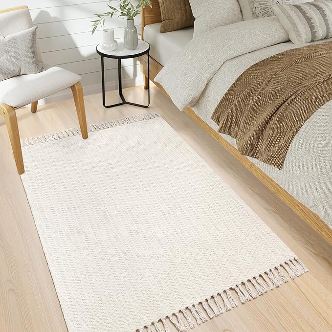 Lahome Boho Rugs for Entryways, 3x5 Kitchen Rug Lightweight Bedroom Rugs Washable Bath Mat with Tassels, Farmhouse Cotton Beige Living Room Low Pile Throw Rug for Laundry Office Decor