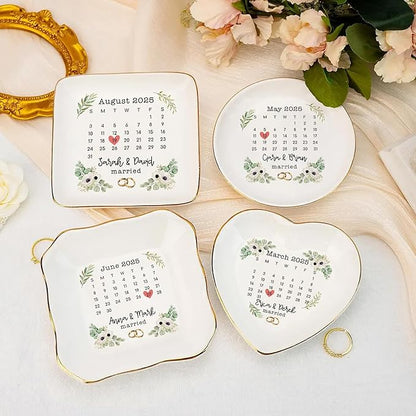 Personalized Wedding Date Ring Dish Gifts for Couples, Married Jewelry Tray Ring Holder, Wedding Gifts for Women Newlywed Future Bride To be, Anniversary Engaged Gift for Mr Mrs Wife Husband