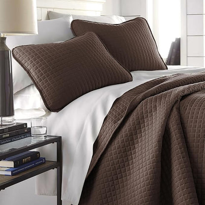 Southshore Fine Living, Inc. Full/Queen Quilt Bedding Set, Comfy Microfiber Coverlet, Queen Size Bedspread, Stain and Pet Hair Resistant Bedding, Full Size Quilt Set w/2 Shams, Chocolate Brown