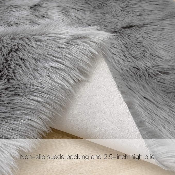 Ciicool Grey Fur Fluffy Rug, 2x4 ft Small Faux Fur Rugs for Bedroom, Washable Faux Sheepskin Carpet for Sofa Couch Seat Cushion, Thick Shaggy Furry Rugs Floor Carpets for Bedside Living Room
