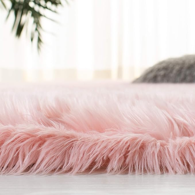 SAFAVIEH Faux Sheep Skin Collection Runner Rug - 2'6" x 6', Pink, Silken Glam Design, Non-Shedding & Easy Care, 2.35-inch Thick Ideal for High Traffic Areas in Living Room, Bedroom (FSS235G)
