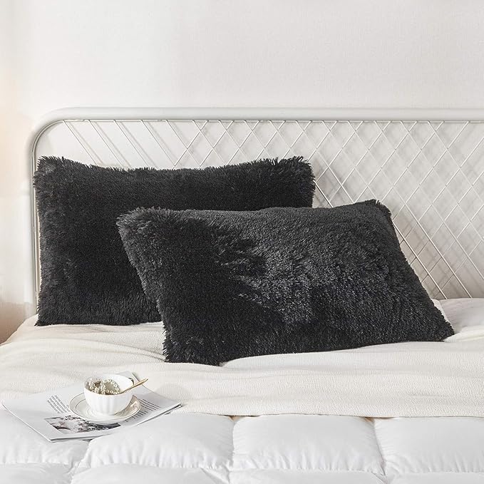 Uhamho Set of 2 Faux Fur Throw Pillow Covers Soft Velvet Decorative Pillowcases Zipper Closure (Black, 20"x36")