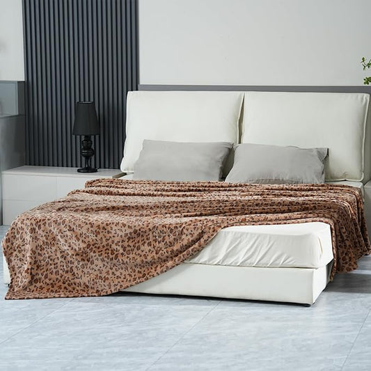 Viviland Fleece Blanket King Size Cheetah Print - 280GSM Lightweight Soft Fuzzy Cozy Plush King Blanket for Bed, 90x108 inches