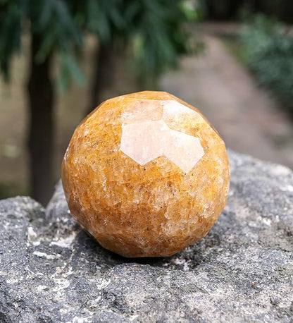 Crocon 50mm Camel Jasper Diamond Cut Stone Sphere Ball with Metal Stand 1400+ Carats Gemstone Ball Healing Ornament Rock Sphere Sculpture Figurine for Fengshui Divination Crystal Home Decor