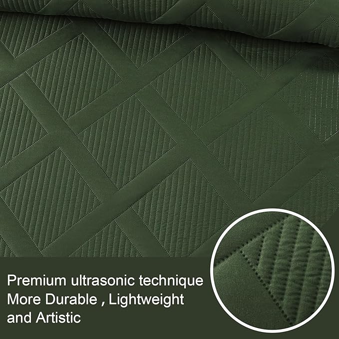 Exclusivo Mezcla King Quilt Set- Olive Green Quilts Bedding Set with 2 Pillow Shams, Modern King Bedspread with Striped Pattern, Soft Lightweight Bedspreads Coverlets for All Seasons