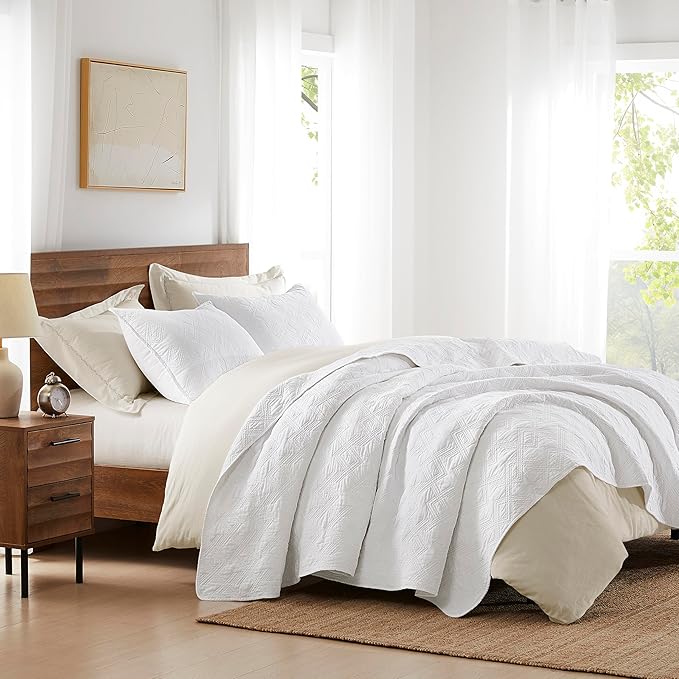 WDCOZY 100% Cotton Queen Size Quilt Set - White Pre-Washed Soft Lightweight Modern Bedspread, Farmhouse Country Rustic Coverlet, Textured Like Linen, Shabby Chic Gauze Bedding, 3 Pieces