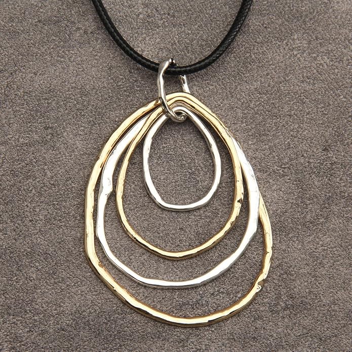 Leather Necklace for Women Boho Choker Necklace Long Cord Leather Pendant Bohemian Neckalce Vintage Alloy Pendant Leather Rope Necklace Wooden Necklaces for Women