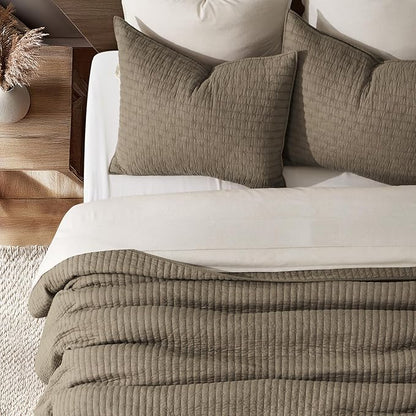 EVERGRACE Cross Stitch Pre-Washed Cotton Quilt Bedding Set King Size, Oversized 3 Pieces Lightweight Bedspread Coverlet for All Season, with 2 Matching Shams, Mocha Brown, 108"x96"