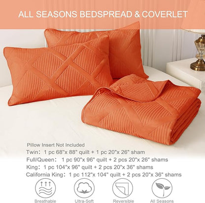 Exclusivo Mezcla King Quilt Set- Burnt Orange Quilts Bedding Set with 2 Pillow Shams, Modern King Bedspread with Striped Pattern, Soft Lightweight Bedspreads Coverlets for All Seasons