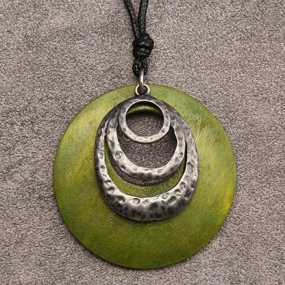 Leather Necklace for Women Boho Choker Necklace Long Cord Leather Pendant Bohemian Neckalce Vintage Alloy Pendant Leather Rope Necklace Wooden Necklaces for Women