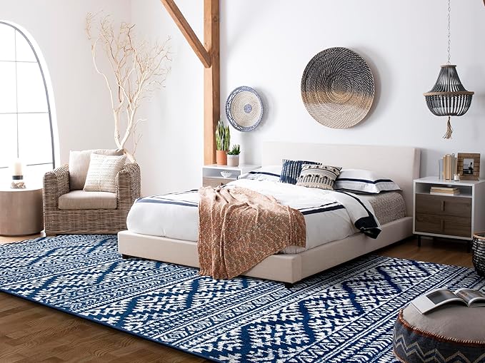 SAFAVIEH Area Rug 8x10 - Tulum Collection - Large - Navy & Ivory, Moroccan Boho Tribal Design, Non-Shedding & Easy to Clean, Ideal for Living Room, Bedroom, Dining Space (TUL272N)