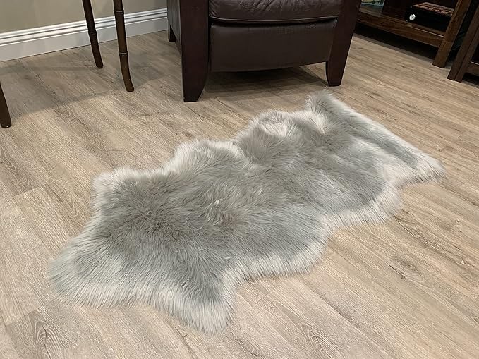 LAMBZY Faux Sheepskin Super Soft Hypoallergenic Silky Shag Rug for Living Room, Kids Room, Sofa (Single and a Half 2'x4'6", Grey)