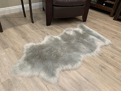LAMBZY Faux Sheepskin Super Soft Hypoallergenic Silky Shag Rug for Living Room, Kids Room, Sofa (Single and a Half 2'x4'6", Grey)