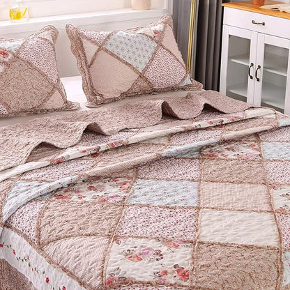 VIVILINEN Queen Size Quilt Set 3-Piece Light Pink Floral Patchwork Reversible Quilted Bedspread Coverlet Set Lightweight Comforter Bedding Set Bed Sheet Set Cover Blanket with 2 Pillow Shams