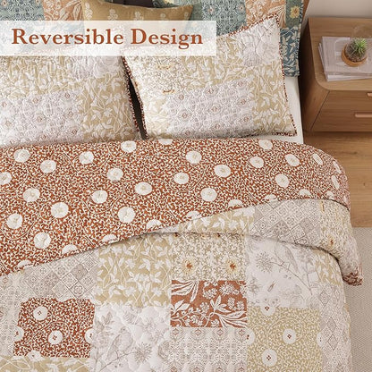 CASAAGUSTO Queen Quilt Set - 3 Pieces Patchwork Terracotta Quilt Bedding Set, Lightweight Queen Bedspread Coverlet, Reversible Floral Bed Cover for All Seasons (90"x94", 1 Quilt + 2 Pillow Shams)