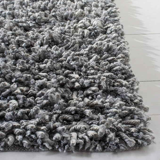 SAFAVIEH Sheep Shag Collection 4' x 6' Silver SSG212G Handmade 1-inch Thick Area Rug