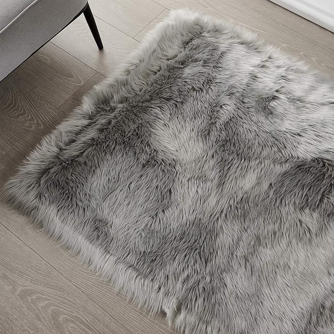 SERISSA Soft Fluffy Rug Grey Faux Sheepskin Fur Rug Shaggy Area Rug for Bedroom Floor Living Room 3x5 Feet