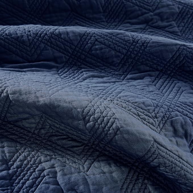 WDCOZY 100% Cotton King Size Quilt Set - Navy Blue Pre-Washed Soft Lightweight Modern Bedspread, Farmhouse Country Rustic Coverlet, Textured Like Linen, Shabby Chic Gauze Bedding, 3 Pieces