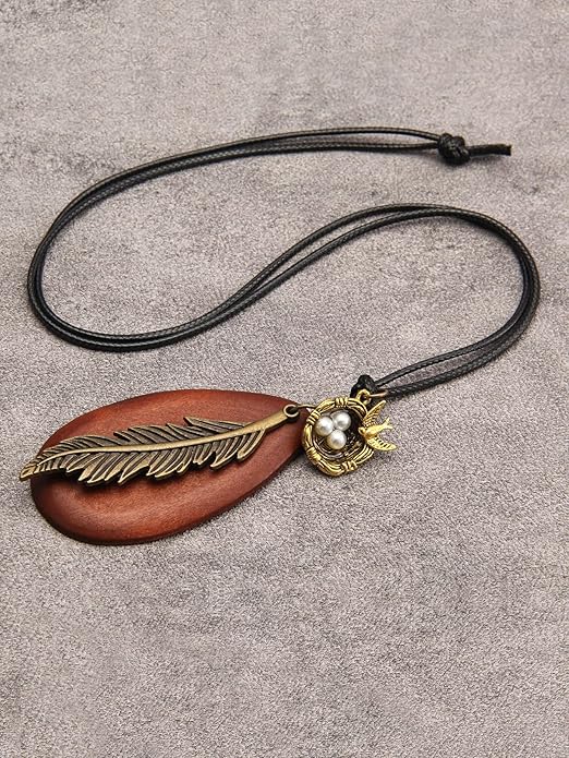 Leather Necklace for Women Boho Choker Necklace Long Cord Leather Pendant Bohemian Neckalce Vintage Alloy Pendant Leather Rope Necklace Wooden Necklaces for Women