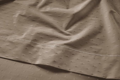 LANE LINEN 100% Egyptian Cotton Queen Sheet Set, Soft & Comfy Thick Fully Elasticized Mercerized Cotton Sheets Queen Size Set, No Pill Fade Resistant Elegant Jaquard Swiss Dot Queen Sheets- Taupe