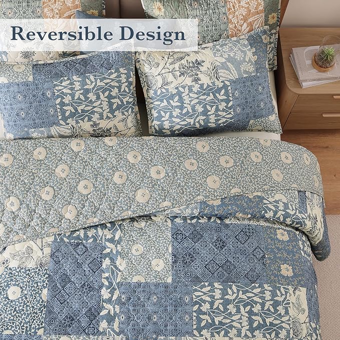 CASAAGUSTO King Size Quilt Set - 3 Pieces Patchwork Blue Quilt Bedding Set, Lightweight King Bedspread Coverlet, Reversible Floral Bed Cover for All Seasons (106"x94", 1 Quilt + 2 Pillow Shams)