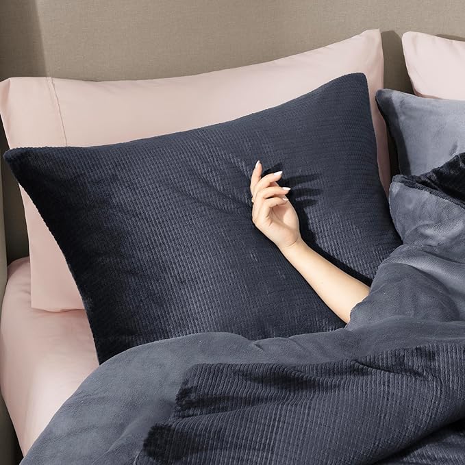 UGG Remina Twin Comforter Set 4 Piece Bed in a Bag with Throw Blanket, Decorative Pillow Sham and Reversible Comforter Hypoallergenic Luxury Bedding, Machine Washable, Twin XL, Navy Blue