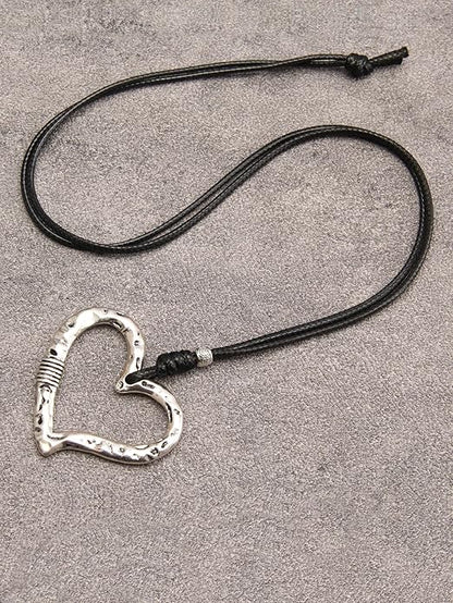 Leather Necklace for Women Boho Choker Necklace Long Cord Leather Pendant Bohemian Neckalce Vintage Alloy Pendant Leather Rope Necklace Wooden Necklaces for Women