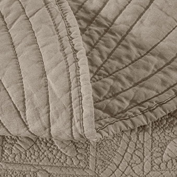 Calla Angel Sage Garden Luxury Pure Cotton Matelasse Quilt, King, Coffee