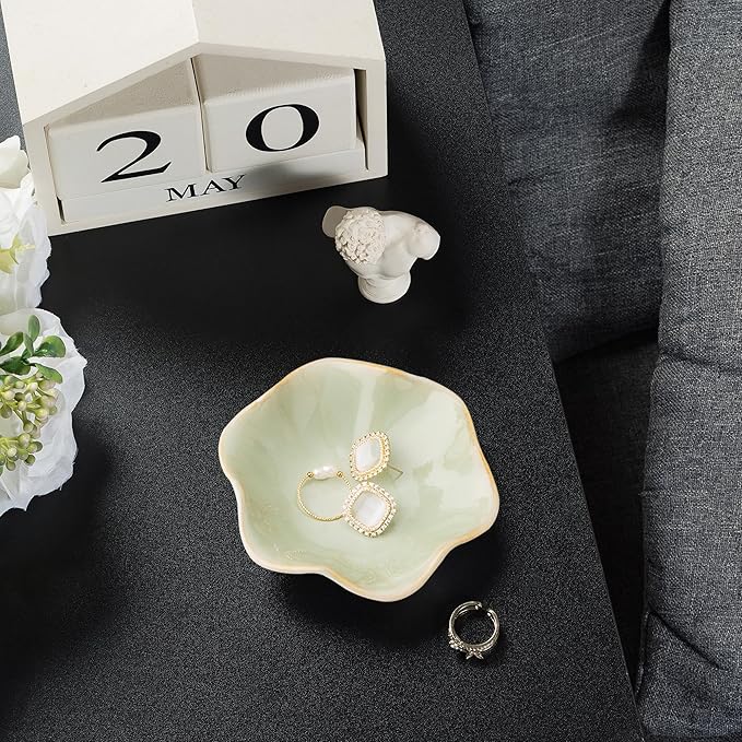 Ceramic Ring Dish, Jewelry Dish Holder, Small Trinket Tray Plate for Earrings Rings Necklaces Keys, for Mom Friend Sister, Light Green