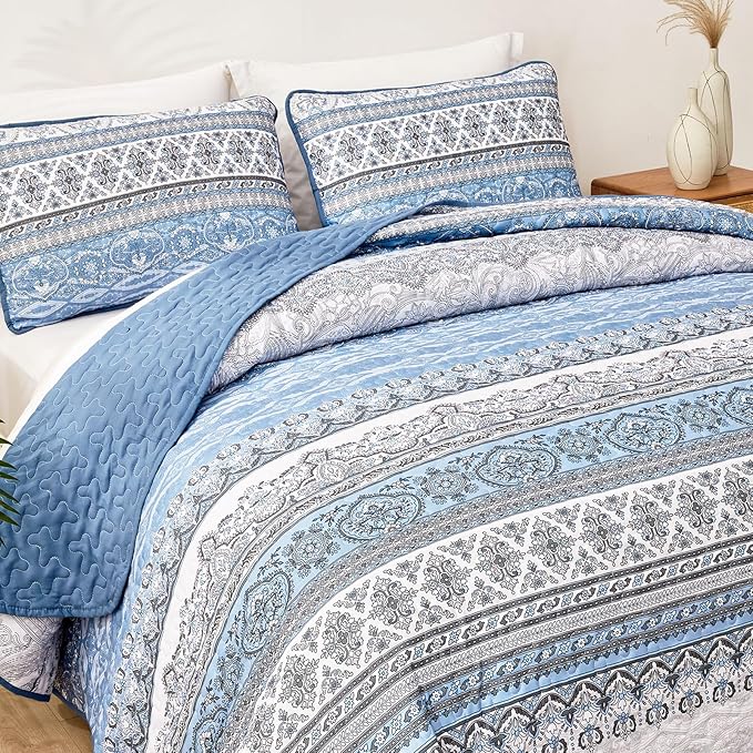 WONGS BEDDING Boho Queen Quilt Set, Light Blue Bohemian Queen Quilt Bedding Set, Lightweight Microfiber Bed Decor Bedspread for All Season 96"x90"(3 Pieces)