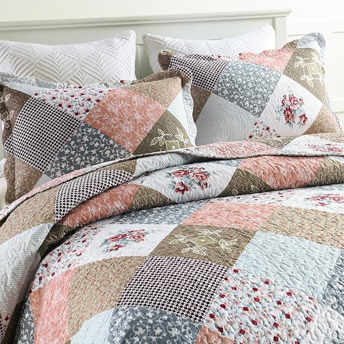 HoneiLife Quilt Set King Size - 3 Piece Microfiber Quilts Reversible Bedspreads Patchwork Coverlets Floral Bedding Set All Season Quilts-Mocha Rose,King Size
