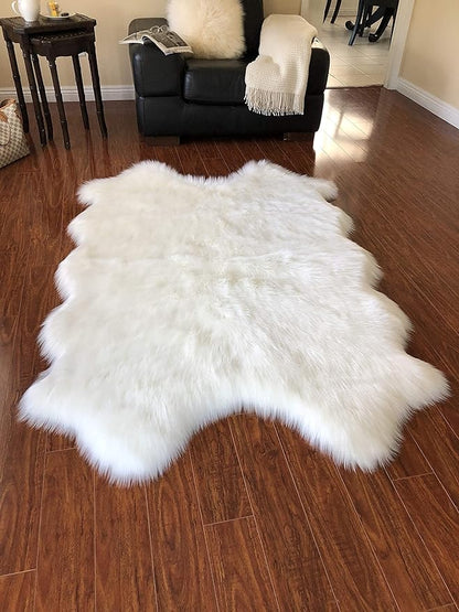 Free Shape Luxury Soft Fluffy Shag Area Rug Single Quarto 4 Pelts 4'x6',120x180 cm - Vegan Fur Ultra Soft Indoor Carpet Nursery Rugs for Bedroom Home Decor, White