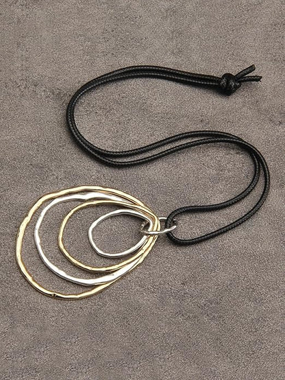 Leather Necklace for Women Boho Choker Necklace Long Cord Leather Pendant Bohemian Neckalce Vintage Alloy Pendant Leather Rope Necklace Wooden Necklaces for Women