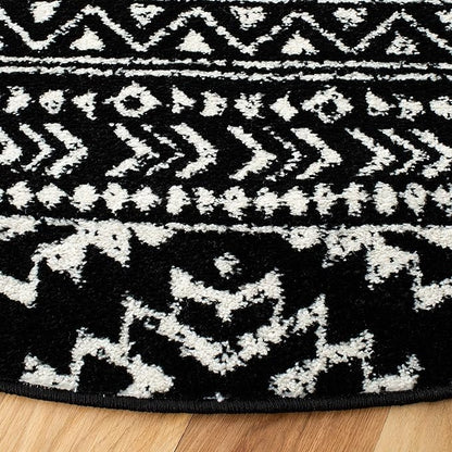 SAFAVIEH Tulum Collection Area Rug - 5' Round, Black & Ivory, Moroccan Boho Tribal Design, Non-Shedding & Easy to Clean, Ideal for Living Room, Bedroom, Dining Space (TUL272Z)