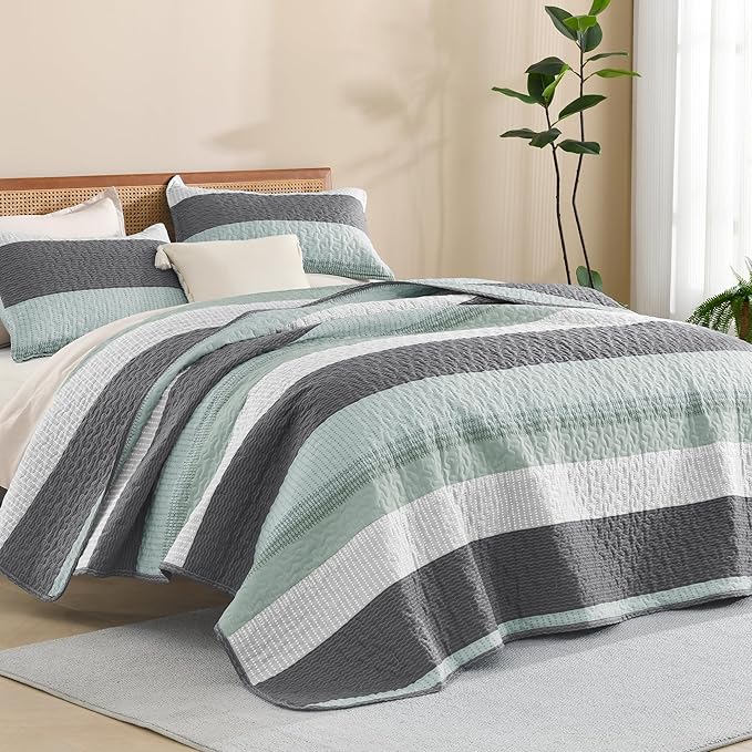 Litanika Full Quilt Set Sage Green, 80x90 Stripe Bedspread Coverlet 3 Pieces,Sage Green Lightweight Quilted Bedding Set for All Season(Full-1 Quilt, 2 Pillowcases)