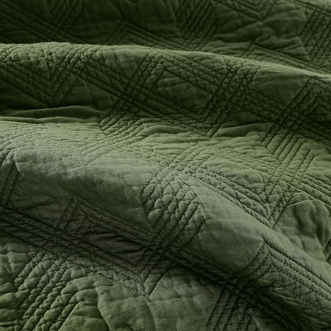WDCOZY 100% Cotton Queen Size Quilt Set - Olive Green Pre-Washed Soft Lightweight Modern Bedspread, Farmhouse Country Rustic Coverlet, Textured Like Linen, Shabby Chic Gauze Bedding, 3 Pieces