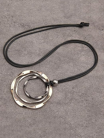 Leather Necklace for Women Boho Choker Necklace Long Cord Leather Pendant Bohemian Neckalce Vintage Alloy Pendant Leather Rope Necklace Wooden Necklaces for Women